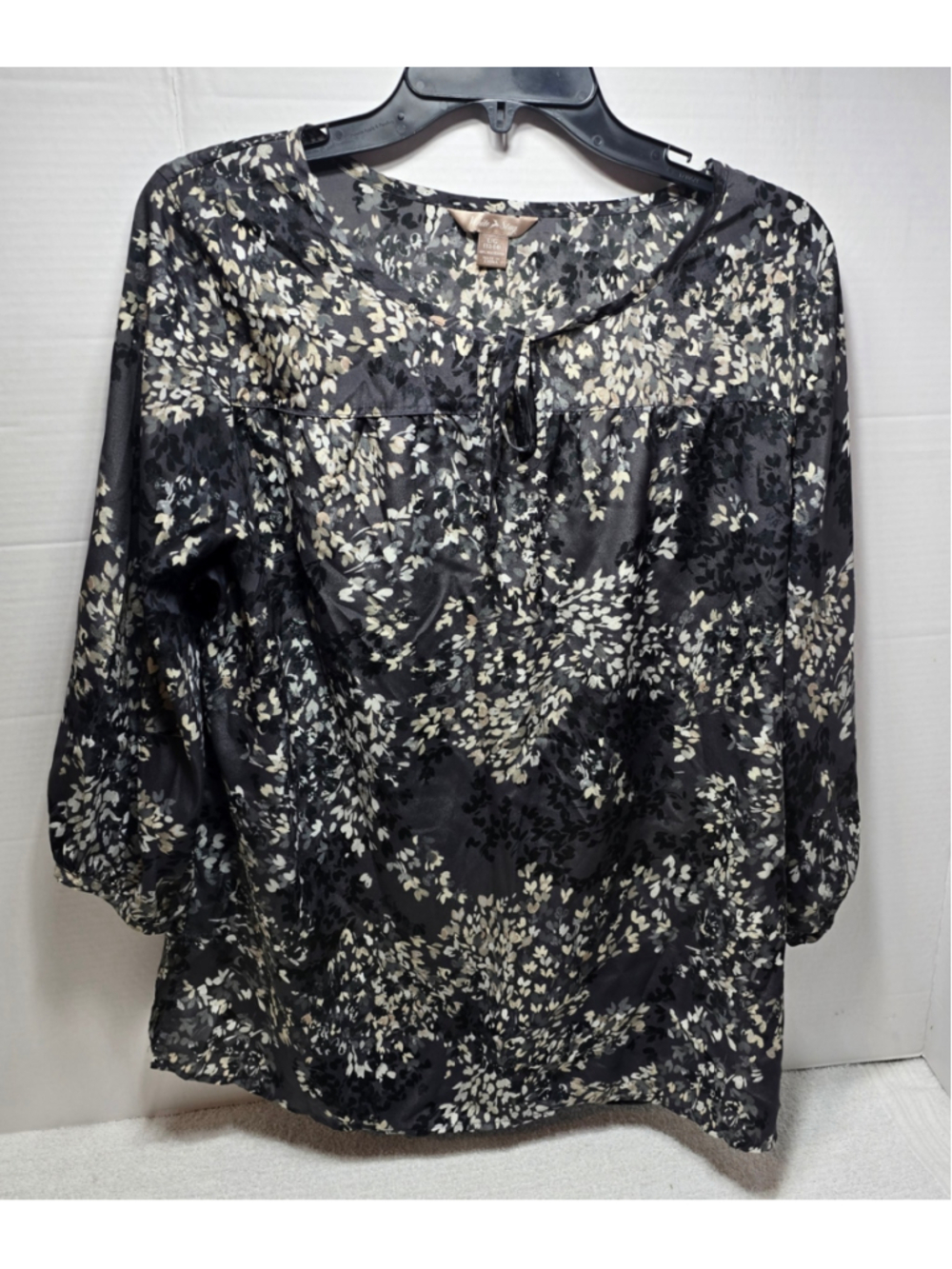 Women's White Stag Blouse Size L Black White Floral Print